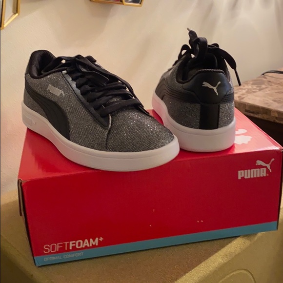 Shoes - Picture 2 of 2